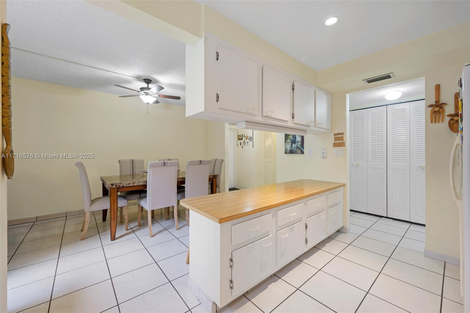 VILLA DORADA CONDO NO 2 - Residential