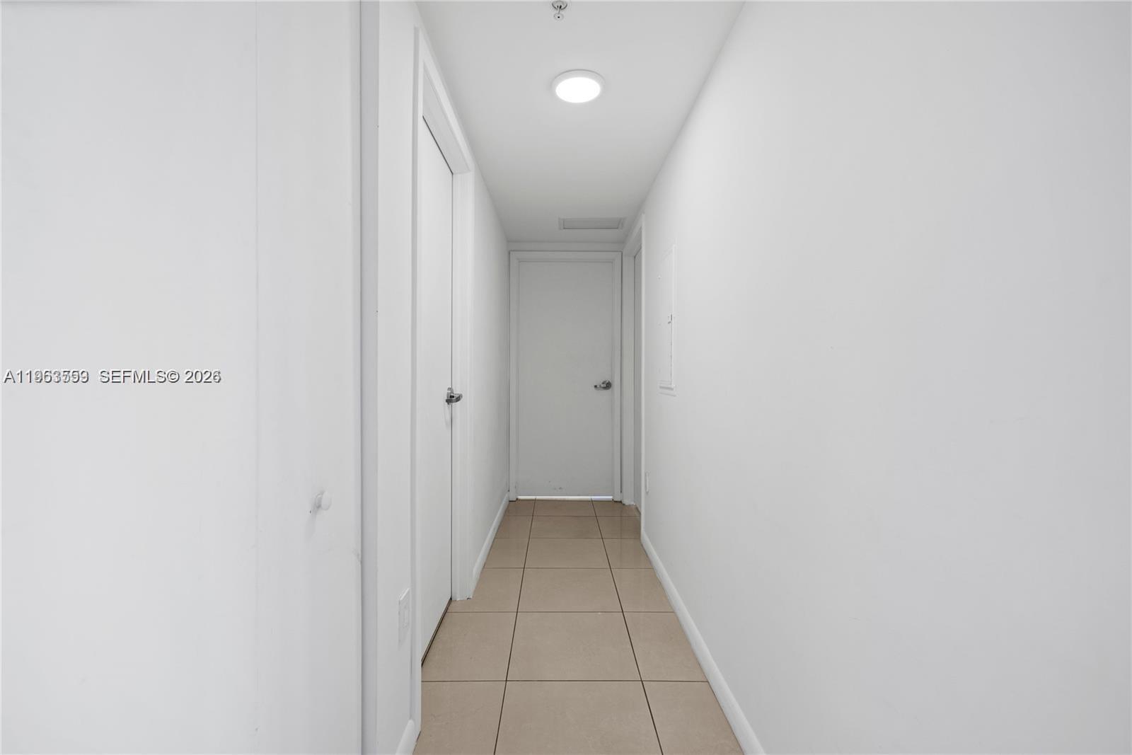 MIDBLOCK MIAMI CONDO - Residential