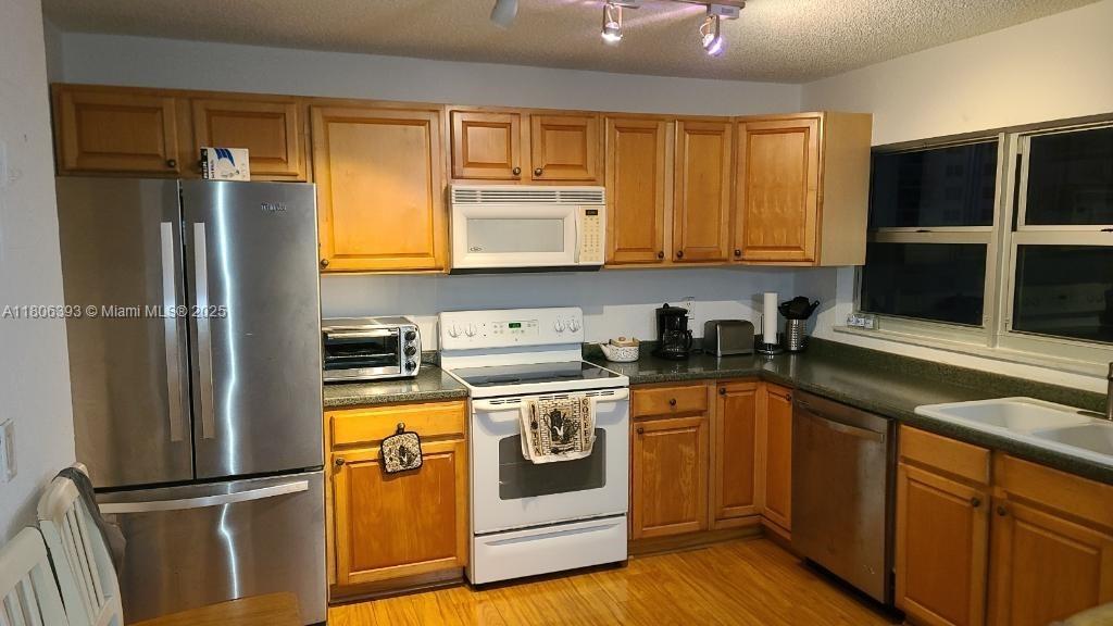 Rental Property at 1825 S Ocean Dr 708, Hallandale Beach, Broward County, Florida - Bedrooms: 2 
Bathrooms: 2  - $2,300 MO.