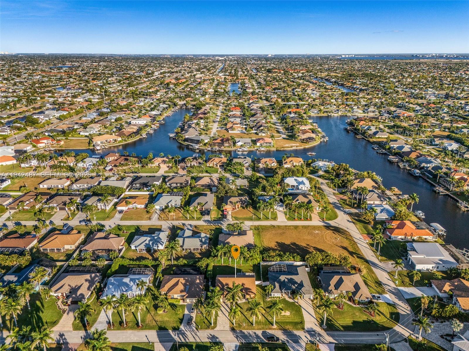CAPE CORAL - Residential