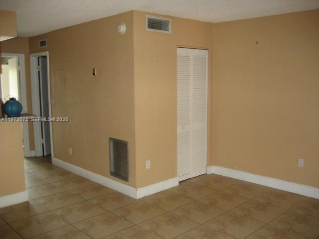 SPANISH TRACE CONDO - Residential Lease
