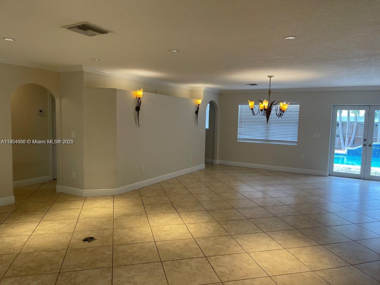 405 SE 4th Ter
