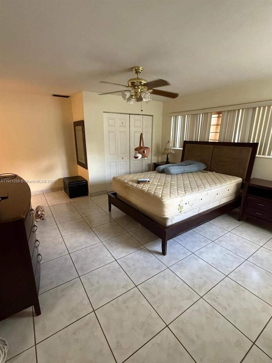 SUTTON HOUSE CONDO - Residential