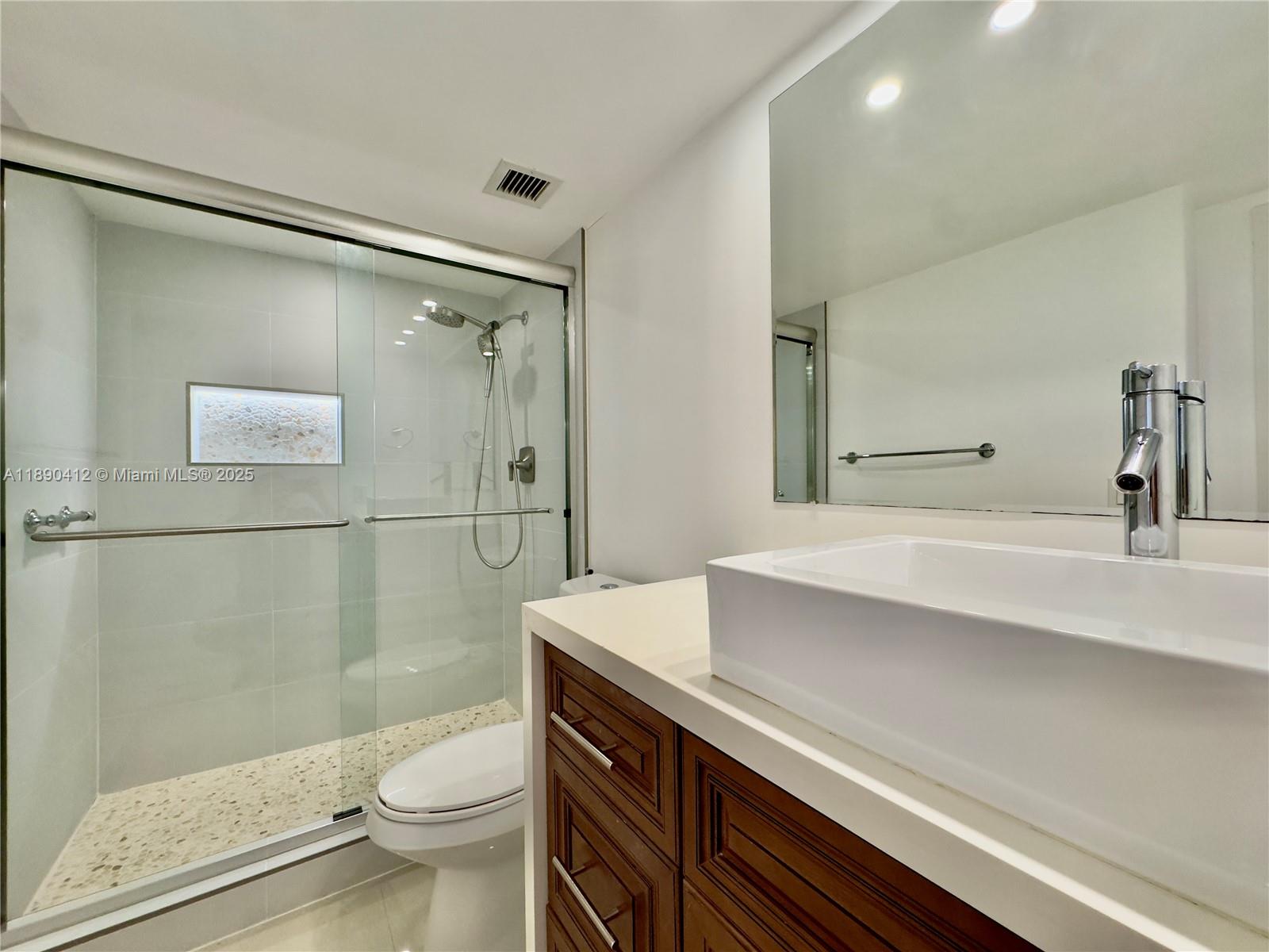 ADMIRALS PORT CONDO WEST - Residential Lease