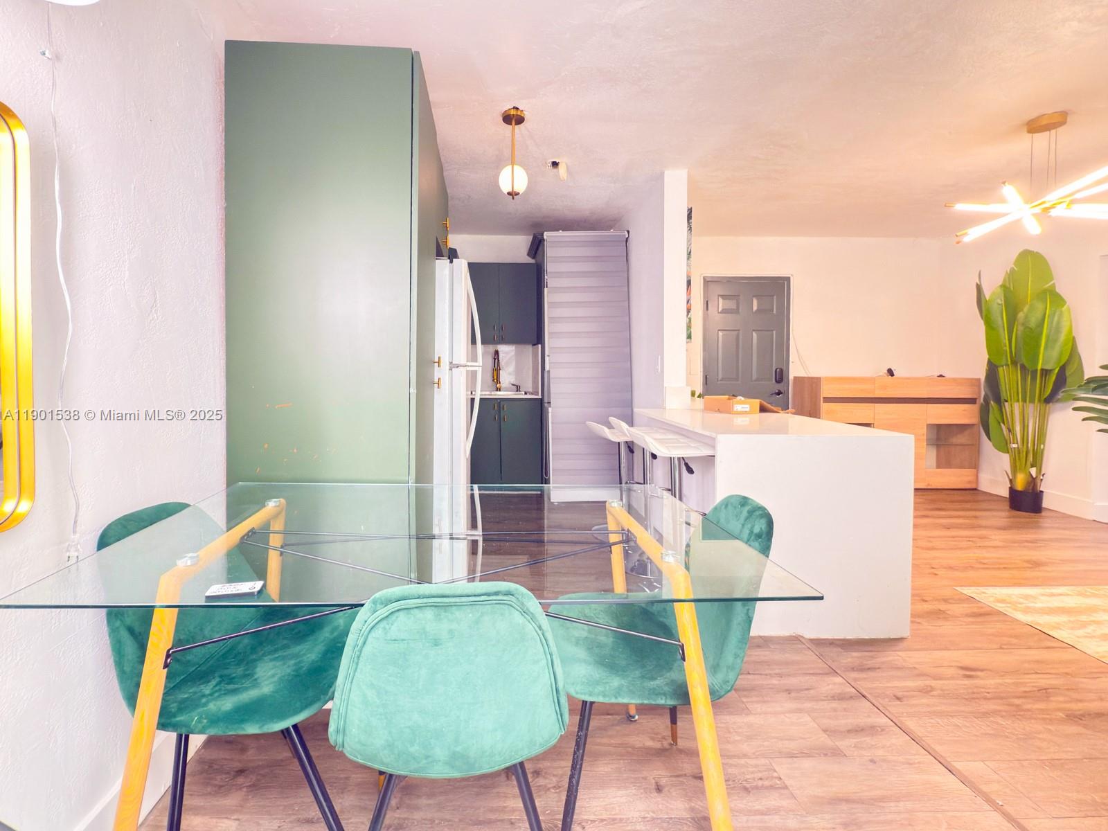 THE DOVE CONDO - Residential