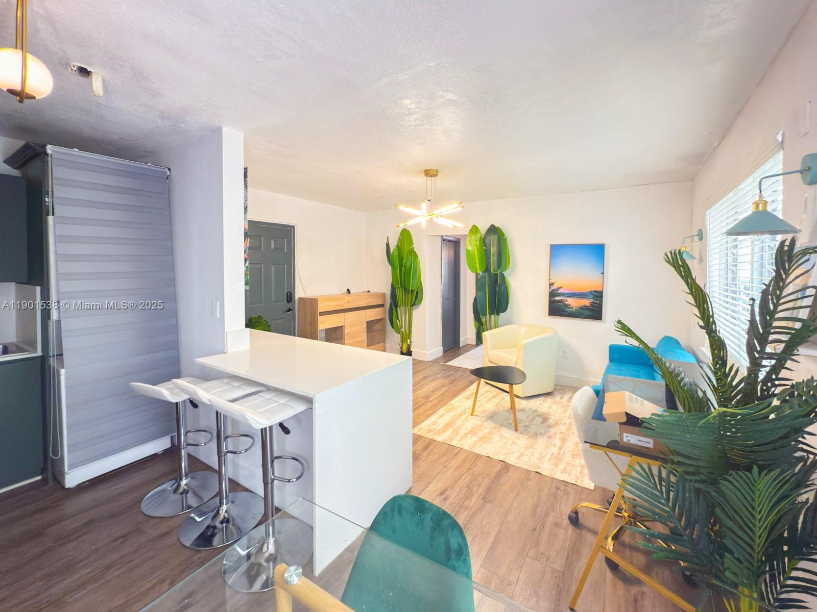 THE DOVE CONDO - Residential
