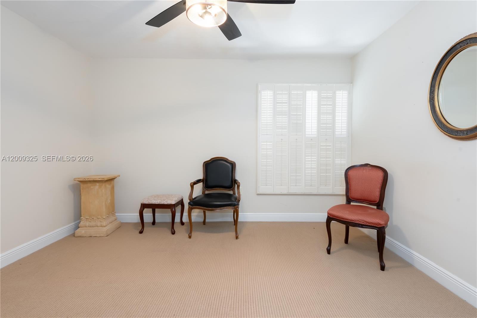 TAMIAMI LAKES SEC 1 - Residential