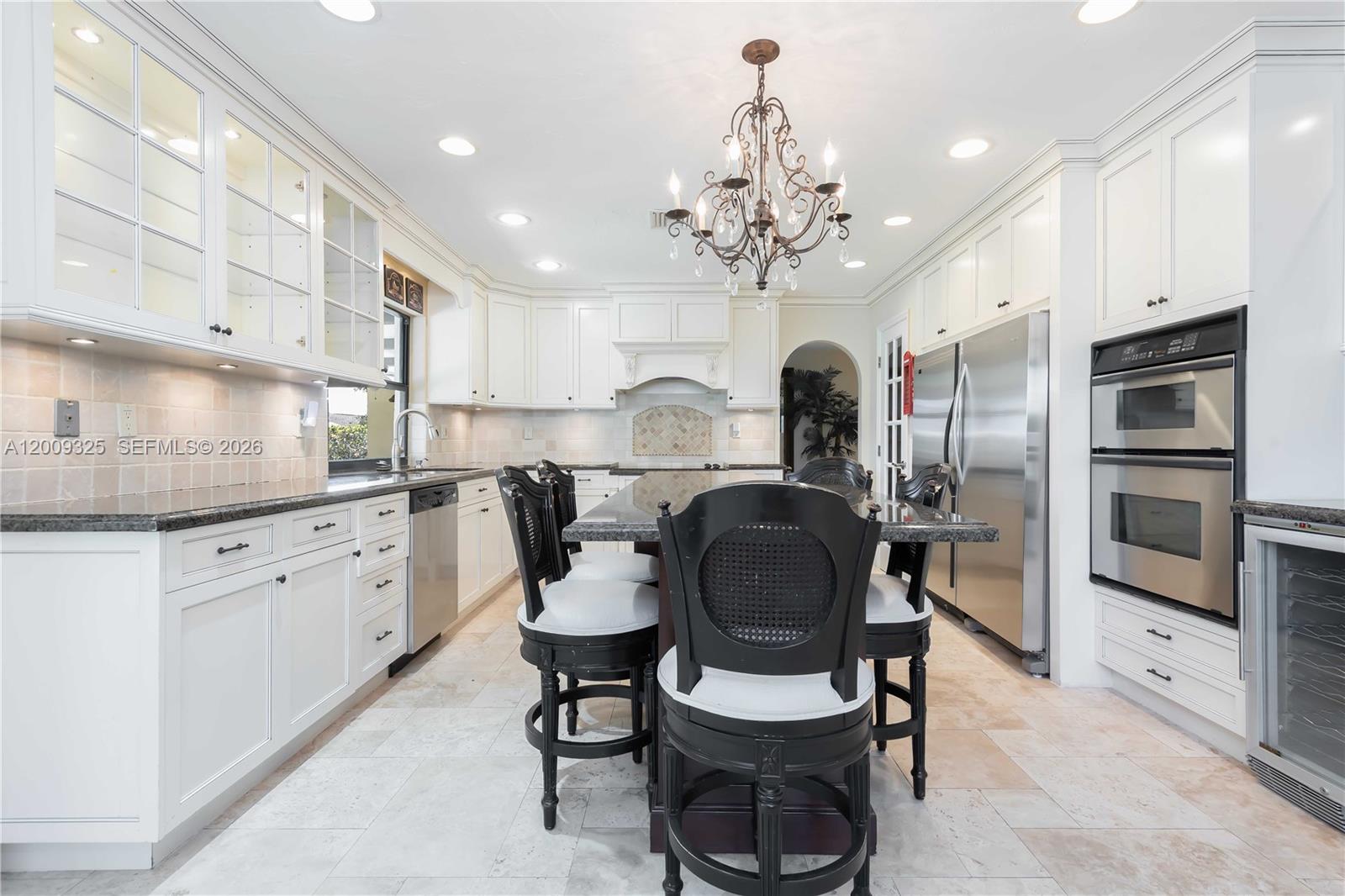 TAMIAMI LAKES SEC 1 - Residential