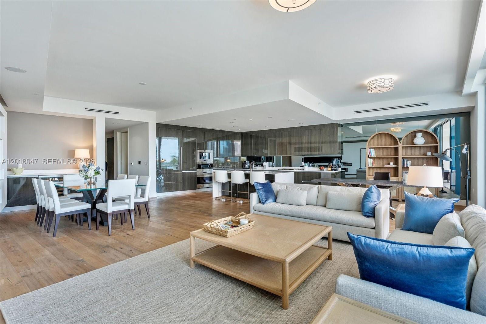 ECHO CONDO - Residential