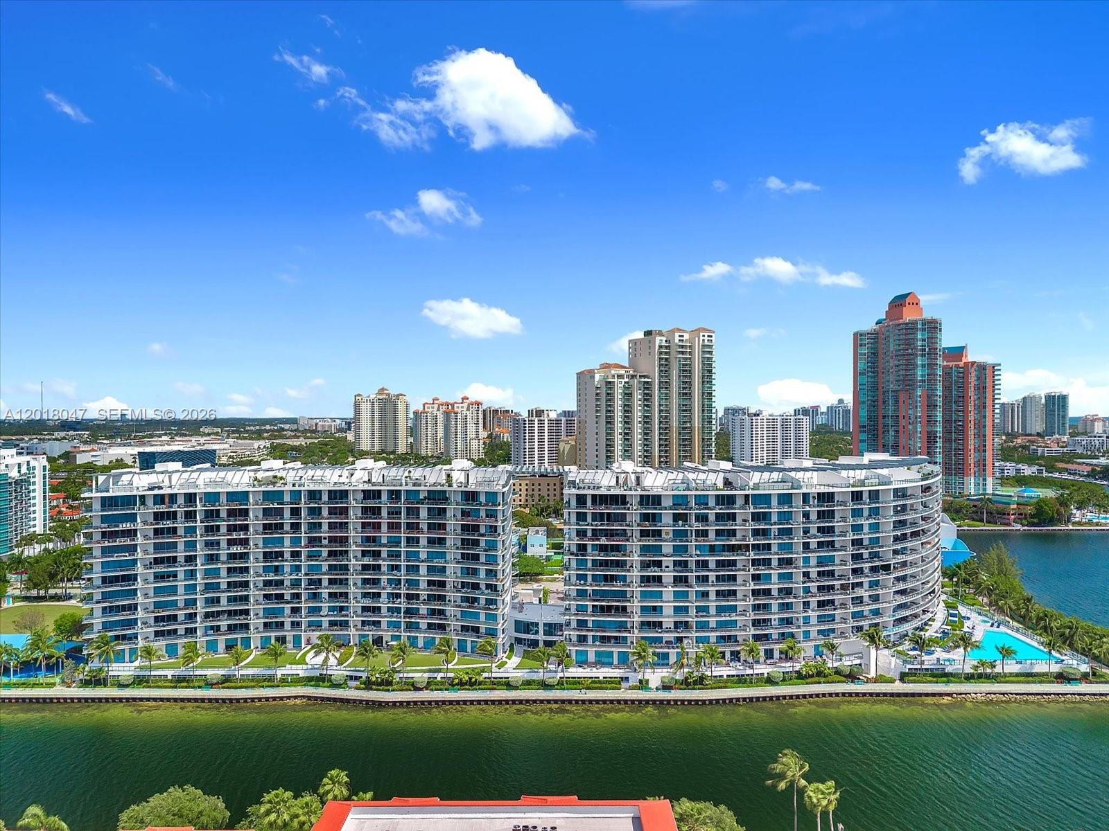 ECHO CONDO - Residential