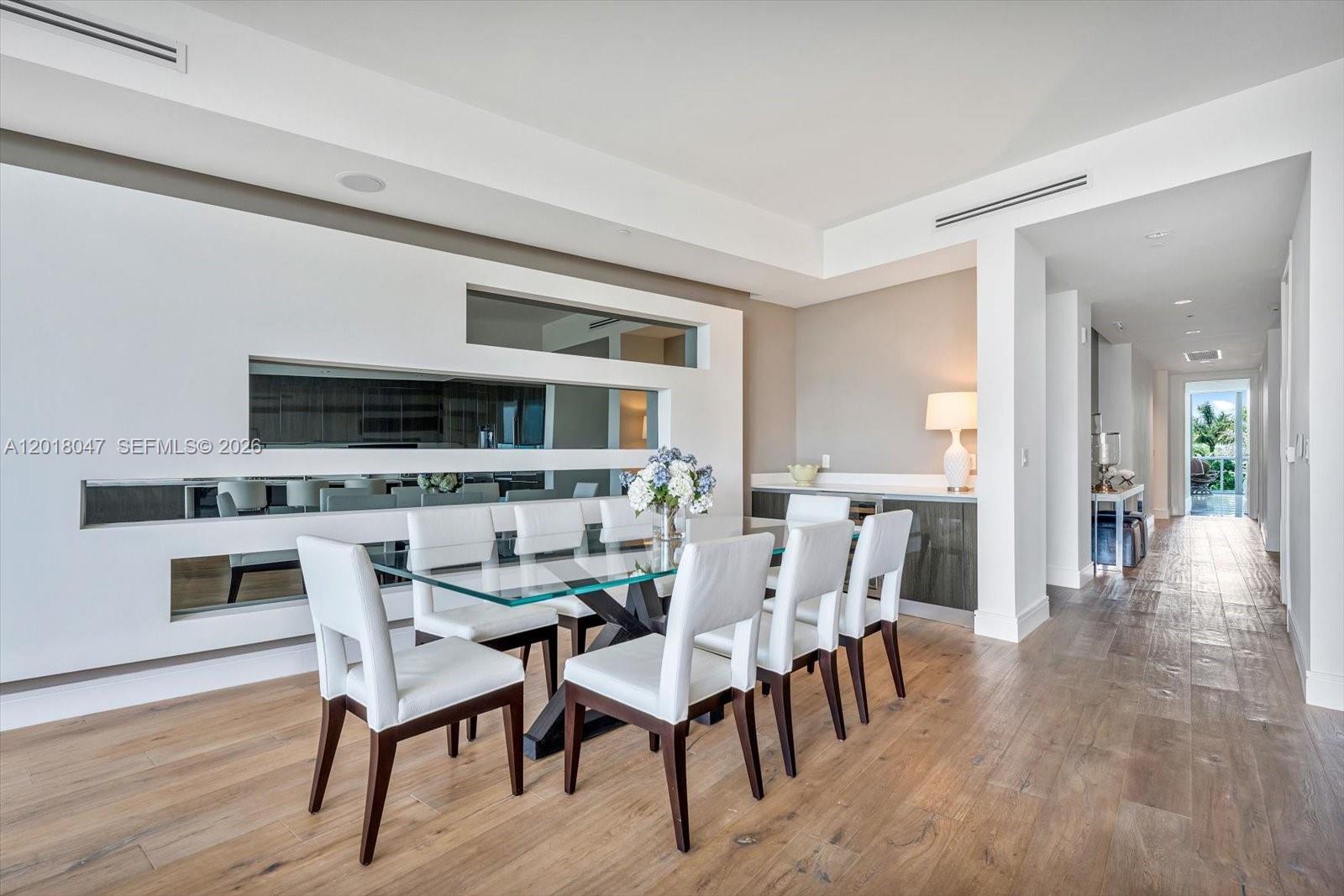 ECHO CONDO - Residential