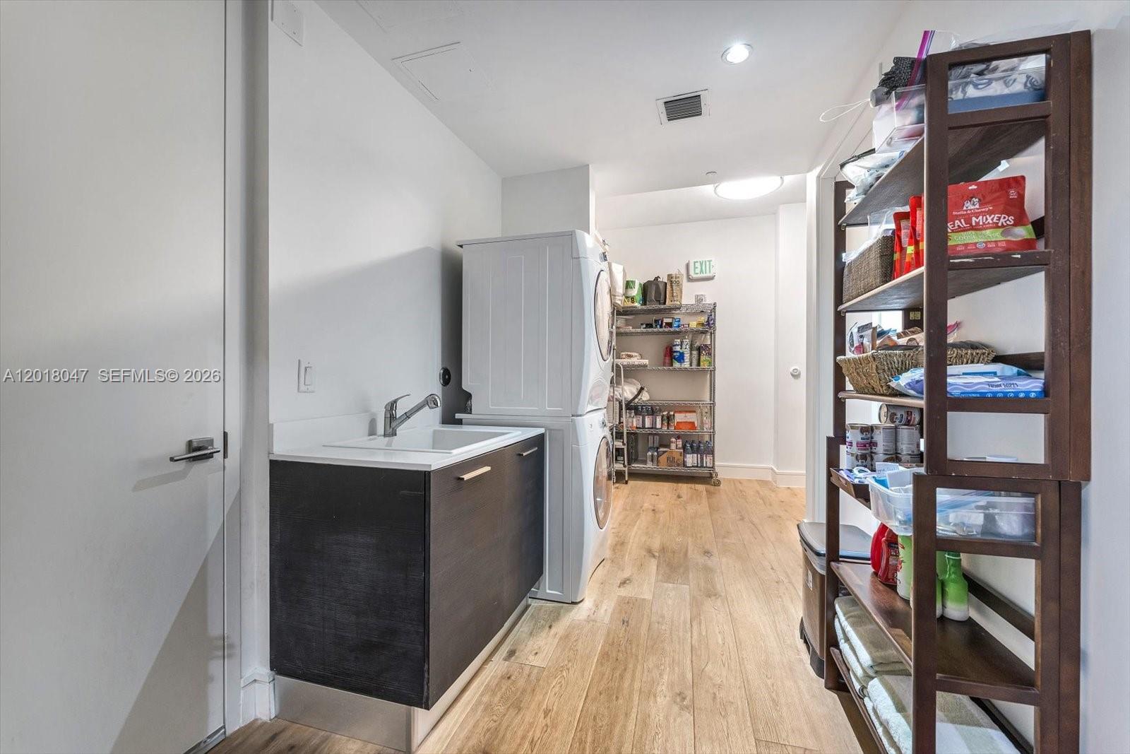 ECHO CONDO - Residential