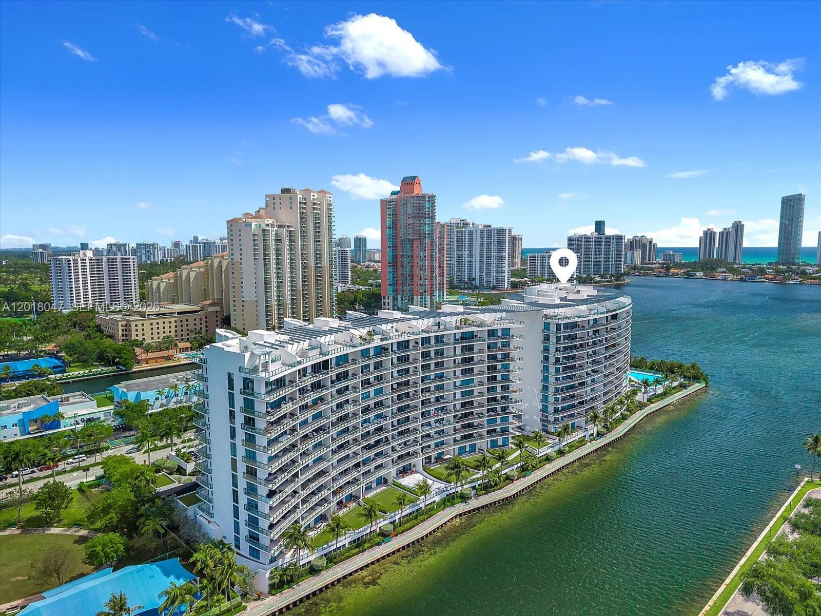 ECHO CONDO - Residential
