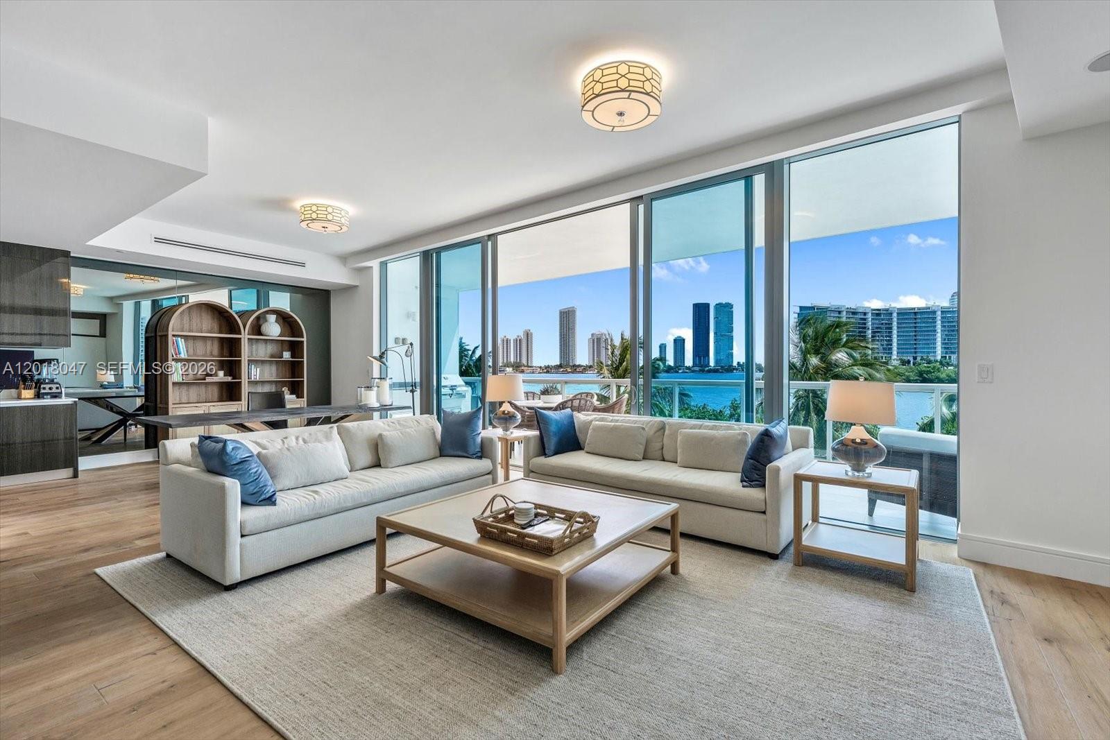 ECHO CONDO - Residential
