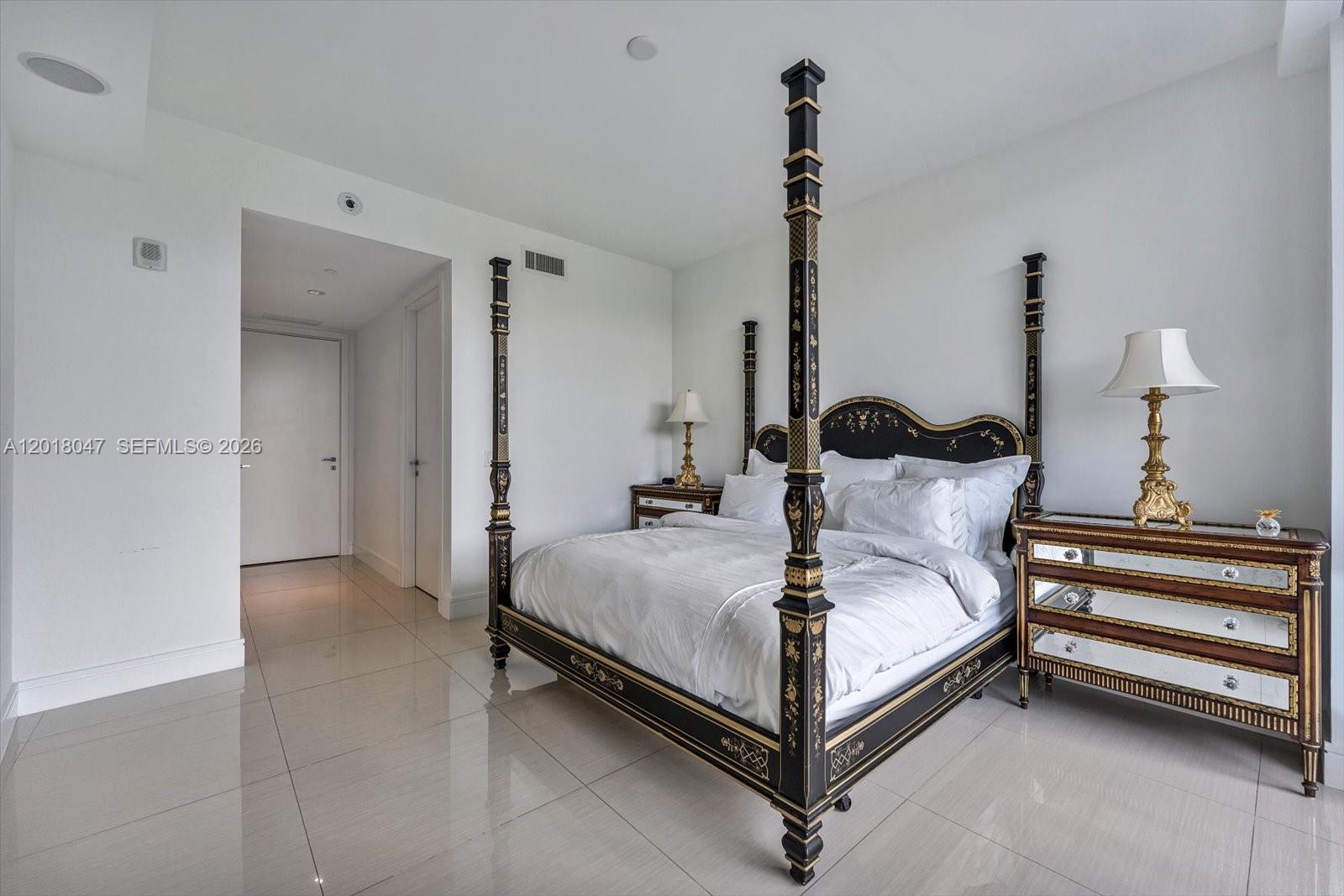 ECHO CONDO - Residential