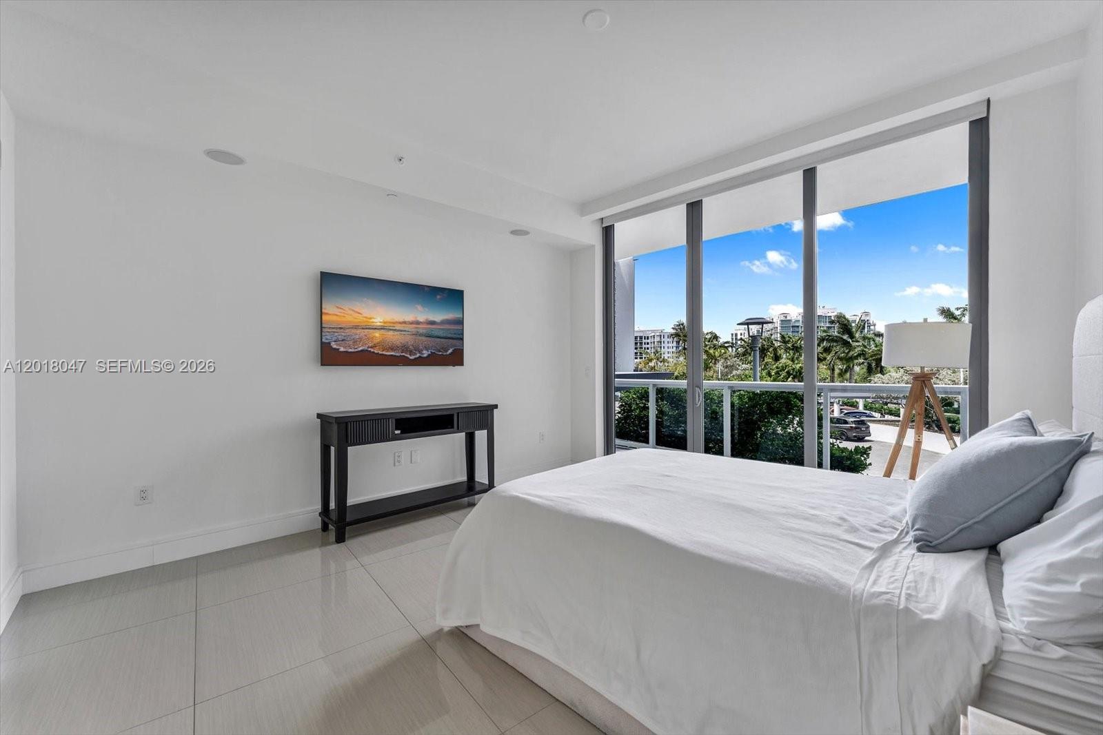 ECHO CONDO - Residential