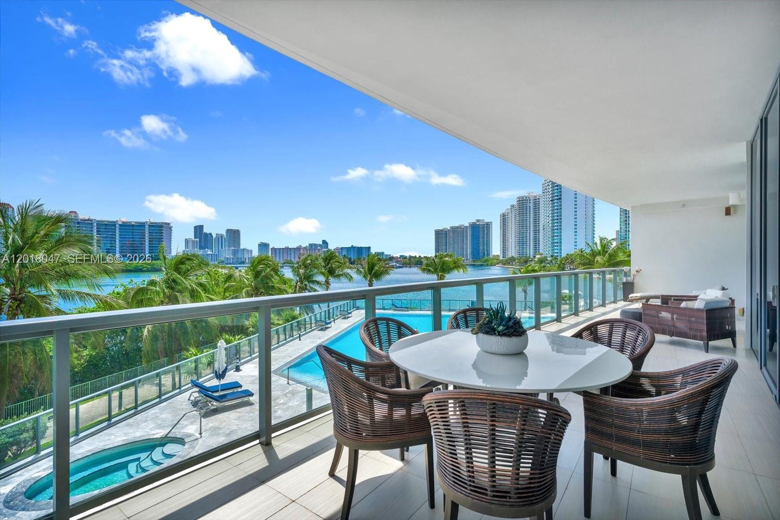 ECHO CONDO - Residential