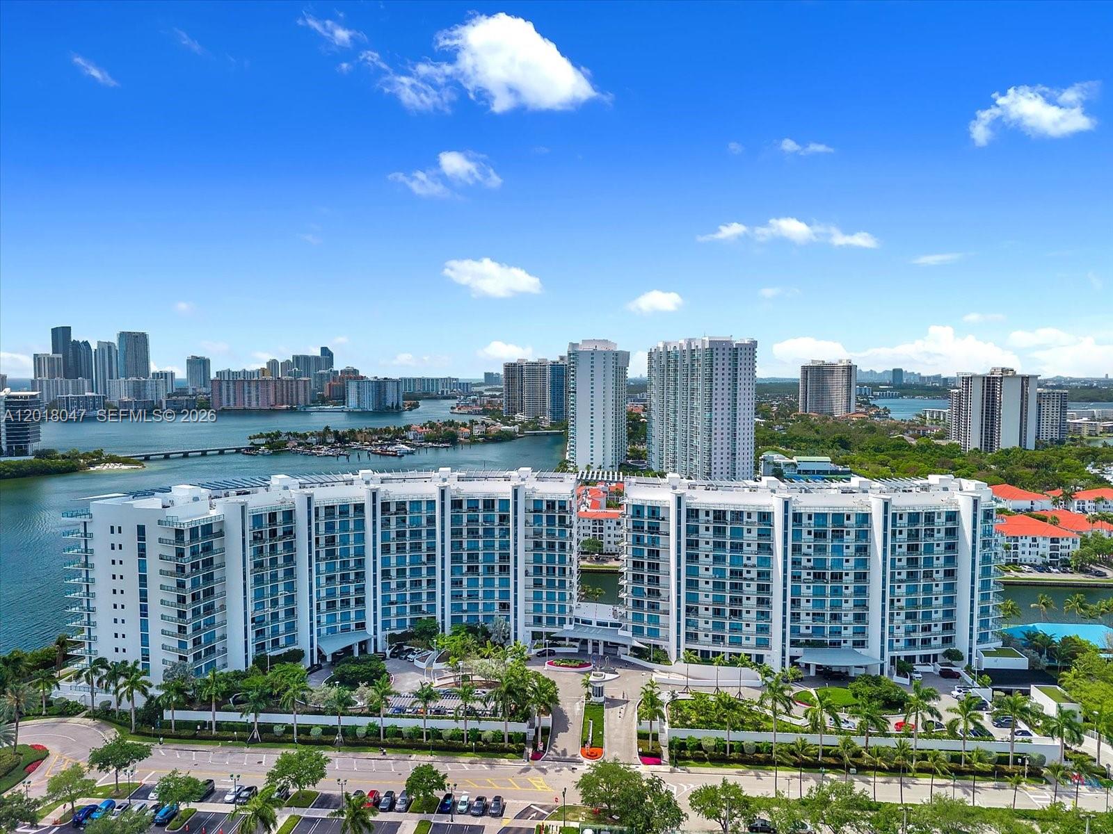 ECHO CONDO - Residential