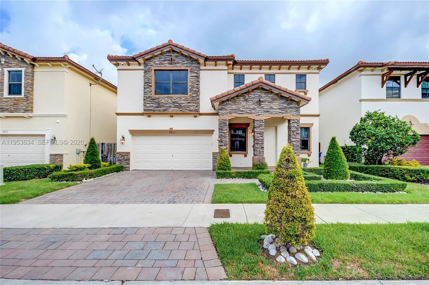 Presidential Segovia Model, 4 beds, 5 full baths located un the gated community Grand Bay Estates. Discover the exquisite custom made walking closets, glass and stain steel handrail, spacious kitchen w/ stain steel appliances & comfortable family room integrated, beautiful patio with travertino paivers, high impact windows and doors. Access to the amazing resort style Club House, full amenities, pools, near Schools A+ many shoopings & restaurants, easy access to the Palmetto 826 & Florida's Turnpike.