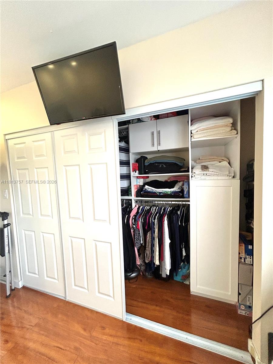 OCEANSIDE APARTMENTS CO-O - Residential