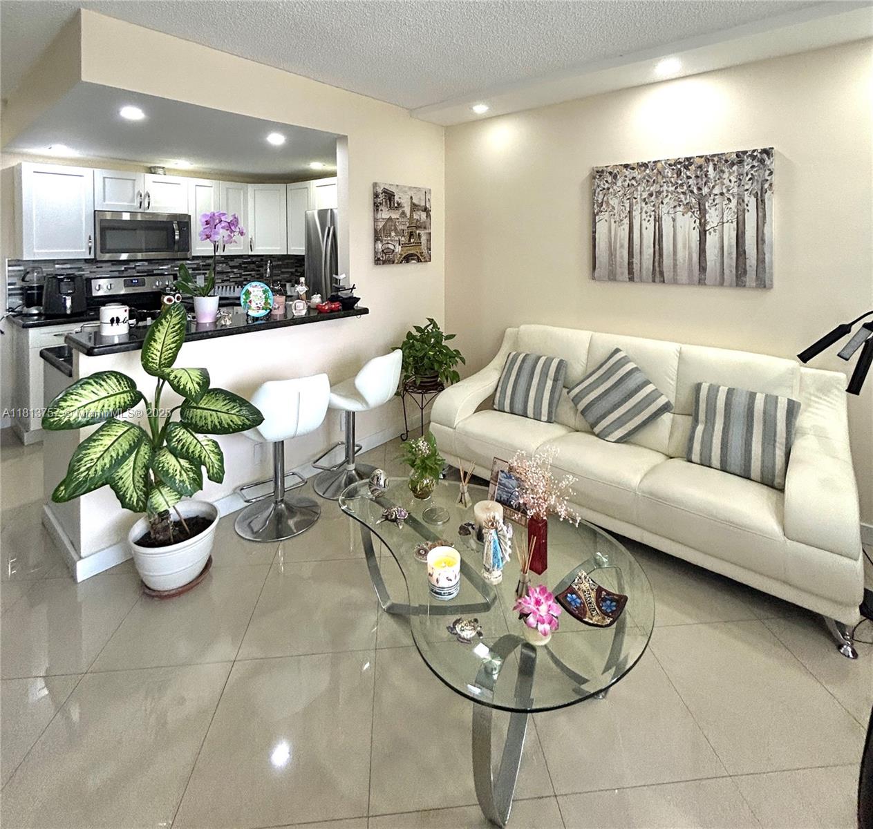 3200 Ne 7th Ct 306C, Pompano Beach, Broward County, Florida - 1 Bedrooms  
1 Bathrooms - 