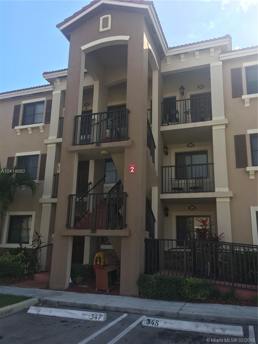 THE COURTS AT BAYSHORE II - Residential Lease