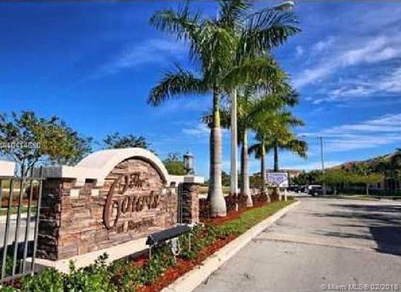 THE COURTS AT BAYSHORE II - Residential Lease