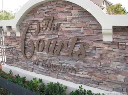 THE COURTS AT BAYSHORE II - Residential Lease