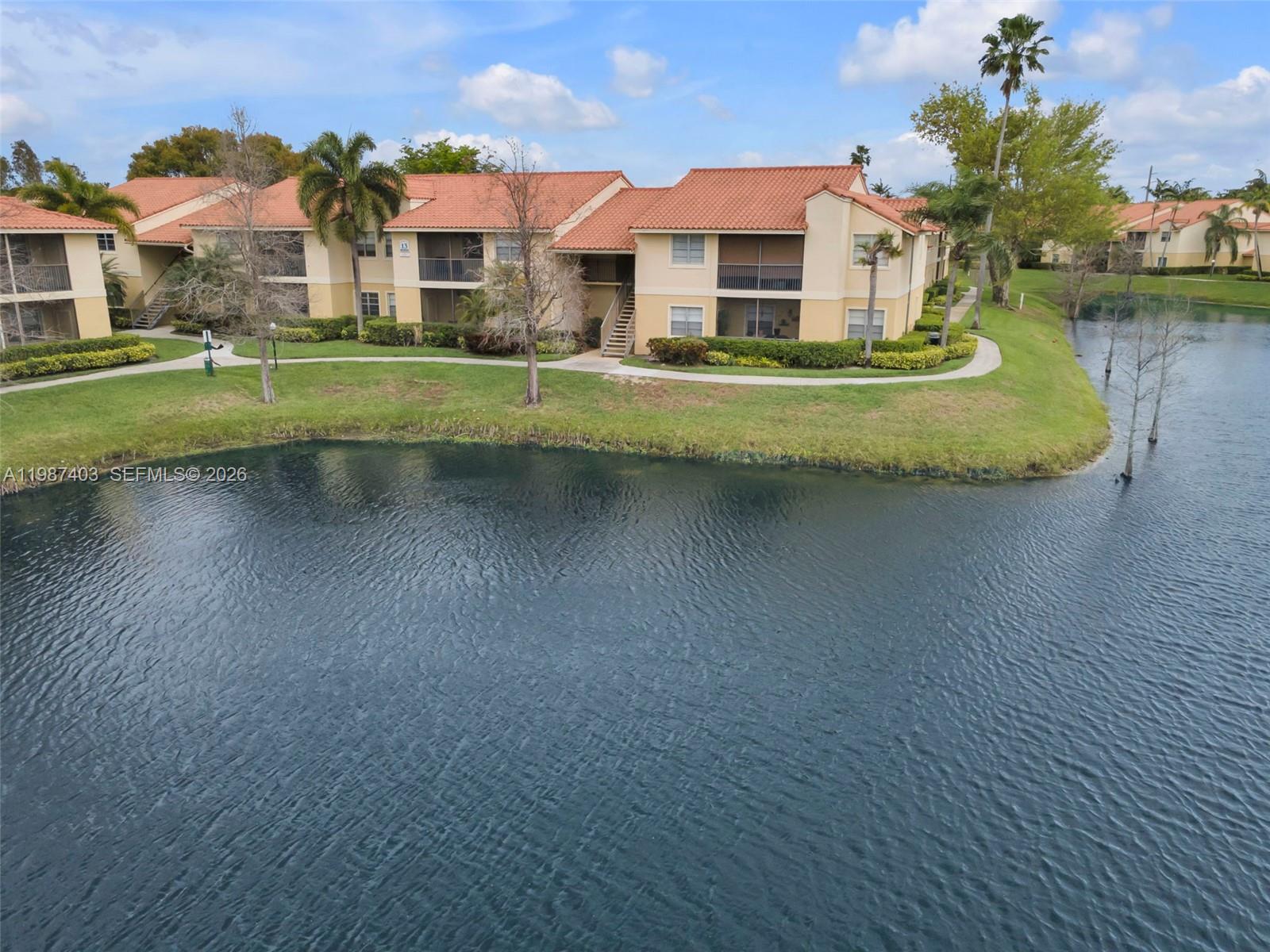 ROYAL POINCIANA CONDO - Residential Lease