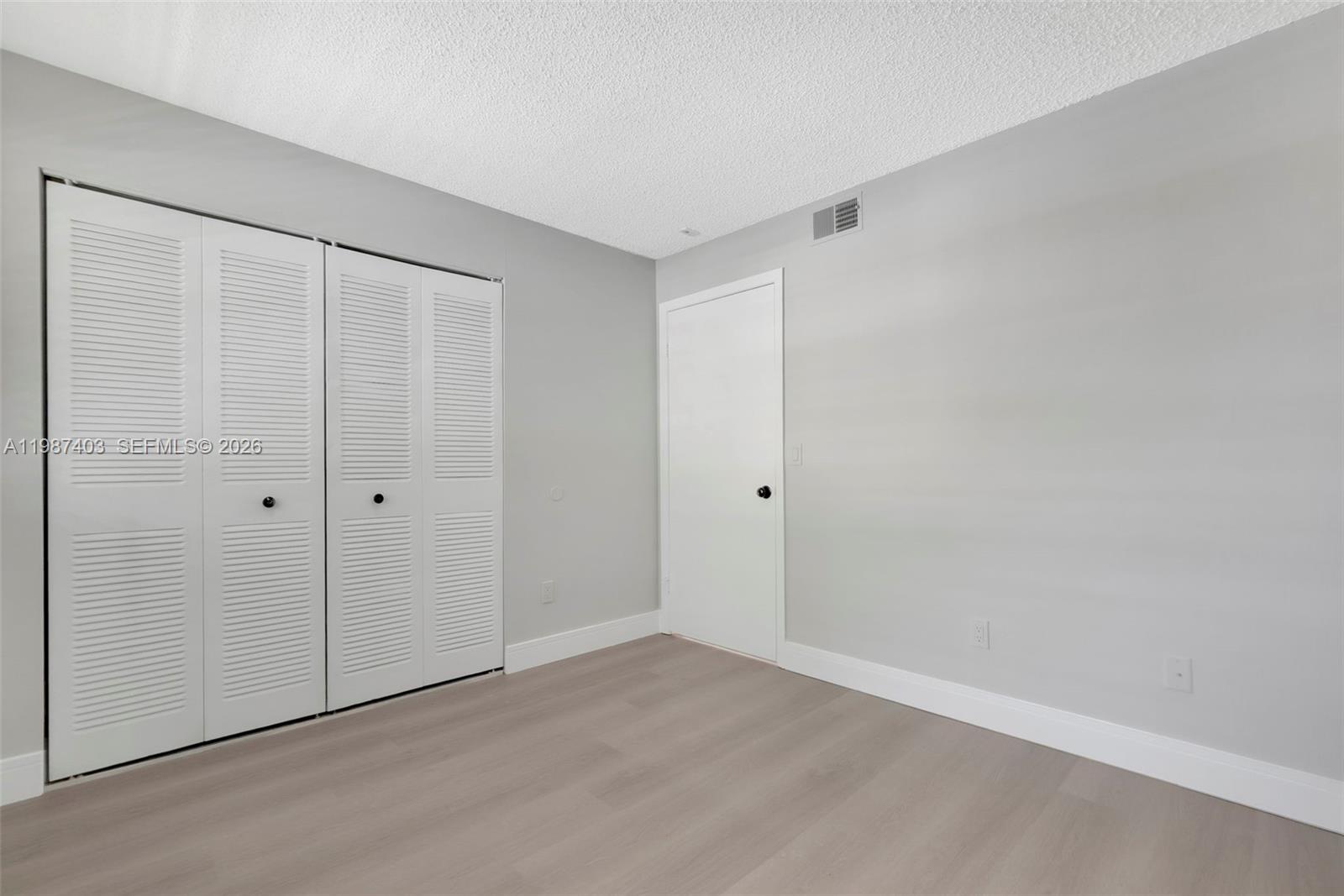 ROYAL POINCIANA CONDO - Residential Lease