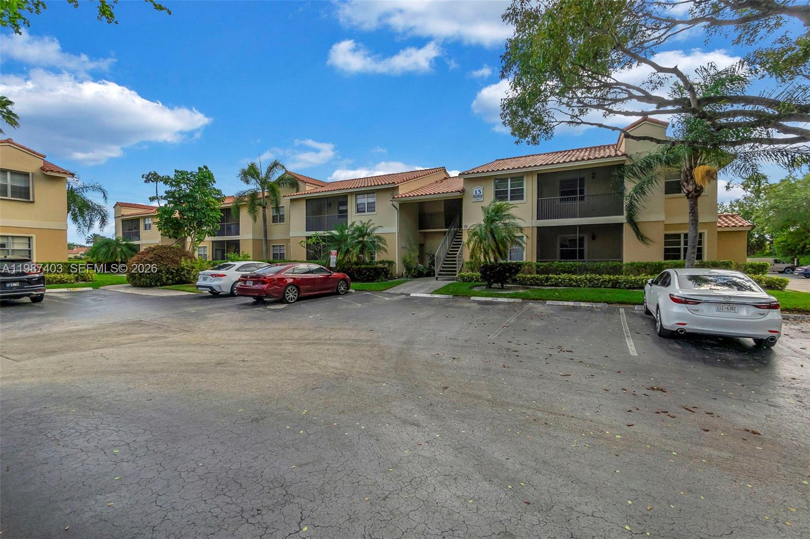 ROYAL POINCIANA CONDO - Residential Lease
