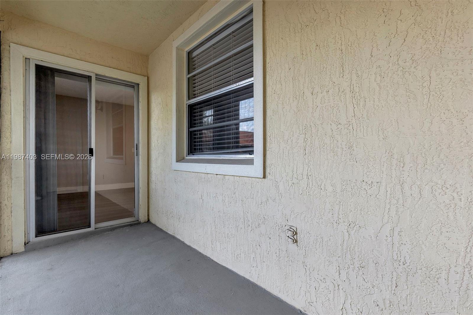 ROYAL POINCIANA CONDO - Residential Lease