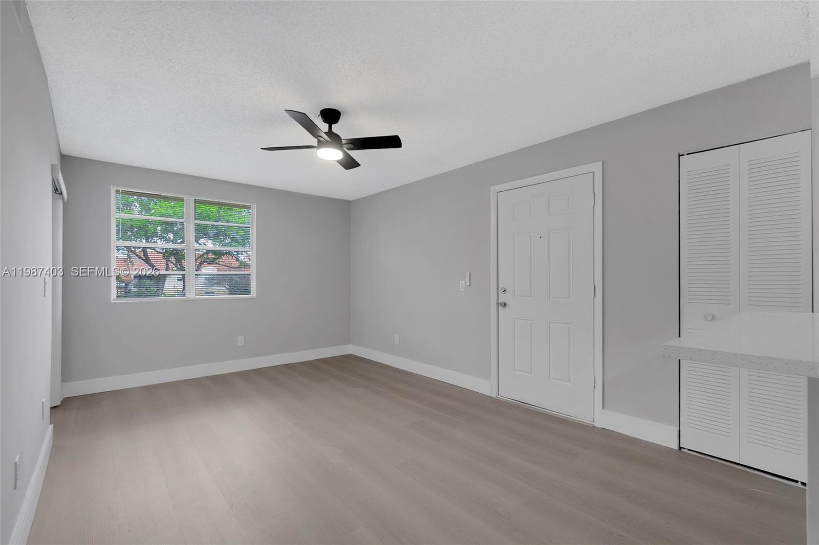 ROYAL POINCIANA CONDO - Residential Lease