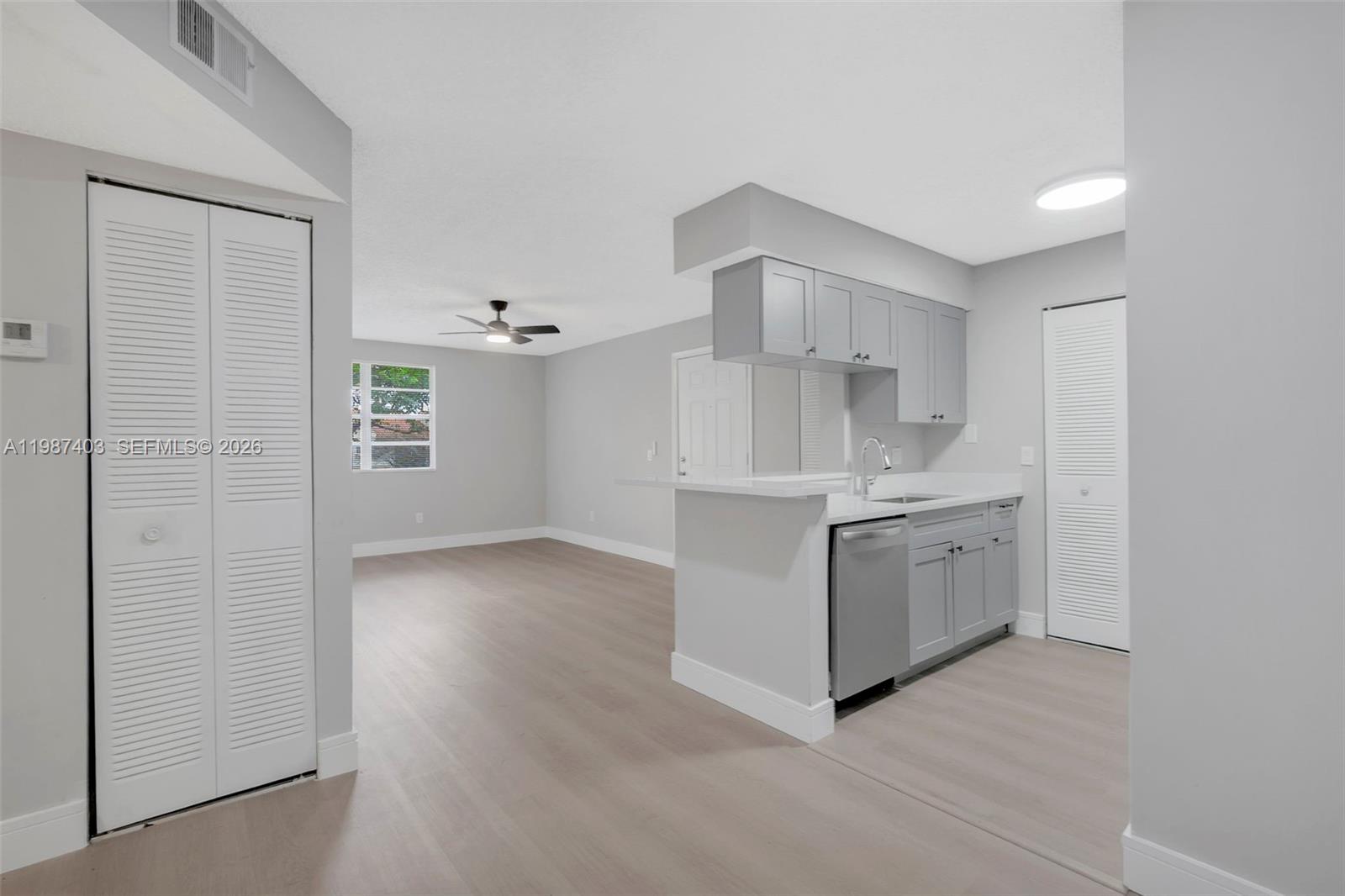 ROYAL POINCIANA CONDO - Residential Lease