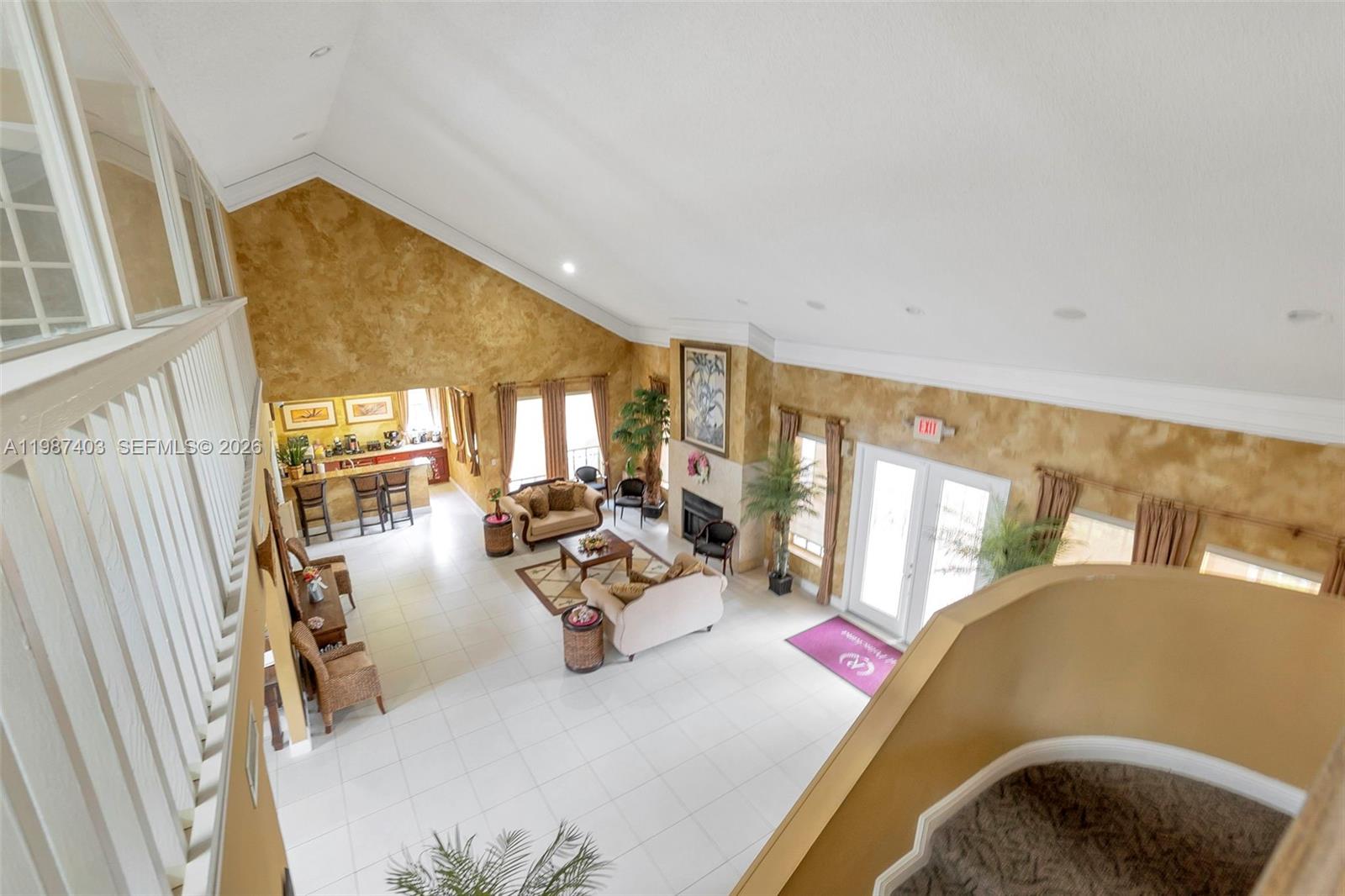 ROYAL POINCIANA CONDO - Residential Lease