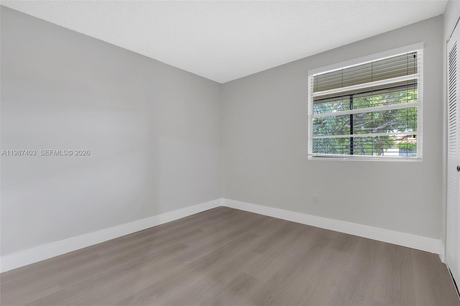 ROYAL POINCIANA CONDO - Residential Lease