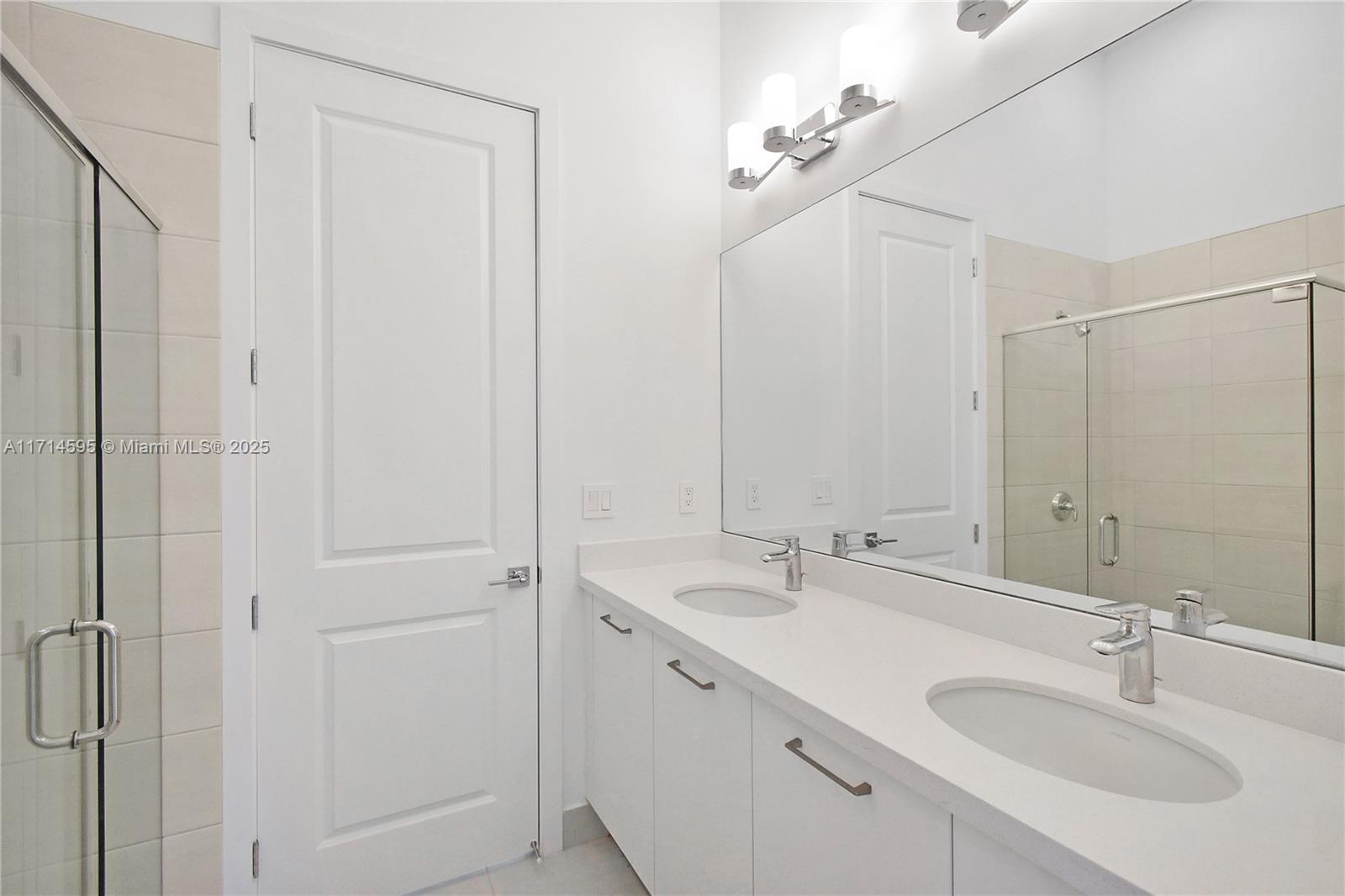 BRISTOL RESERVE - Residential