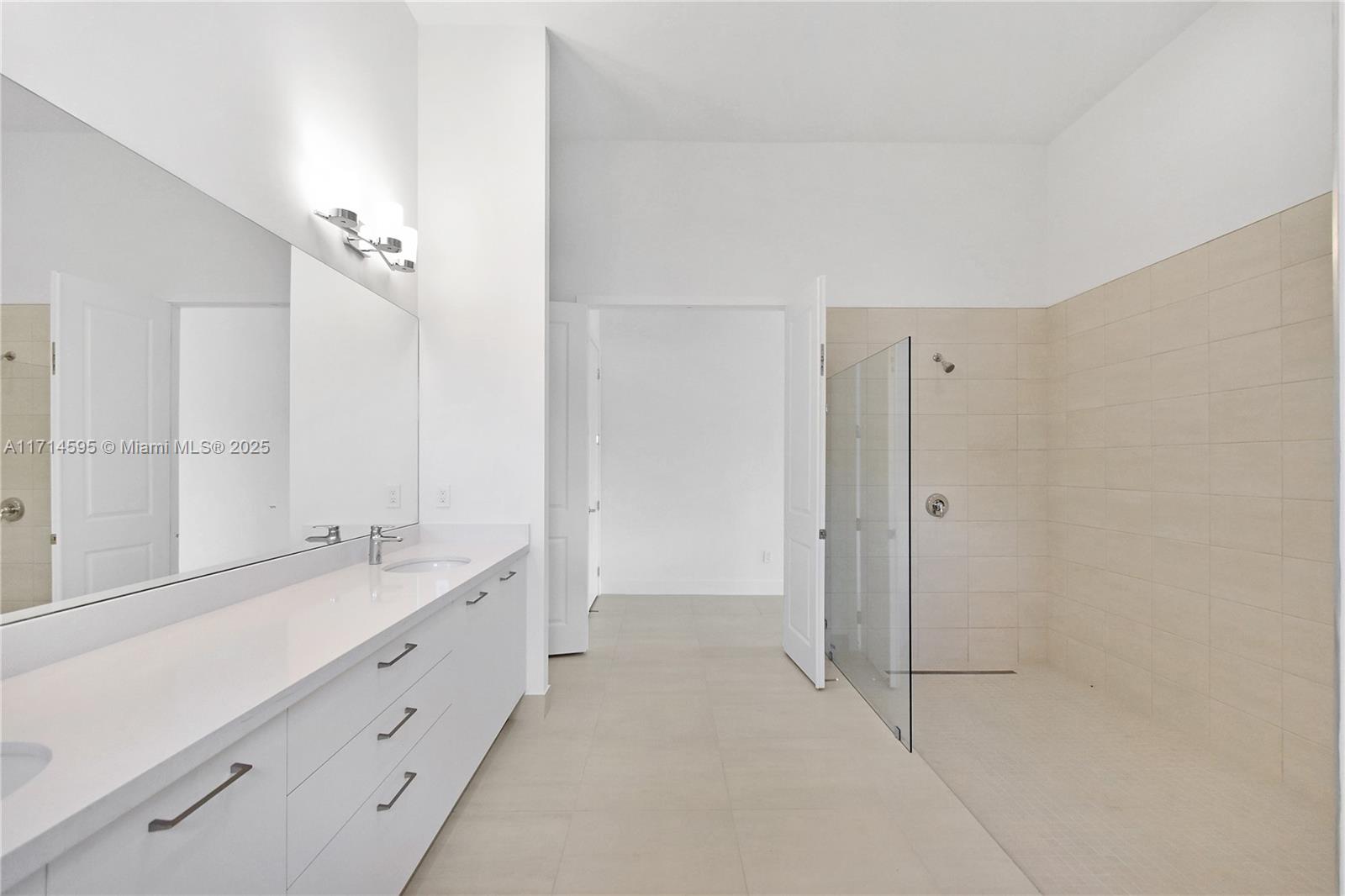 BRISTOL RESERVE - Residential