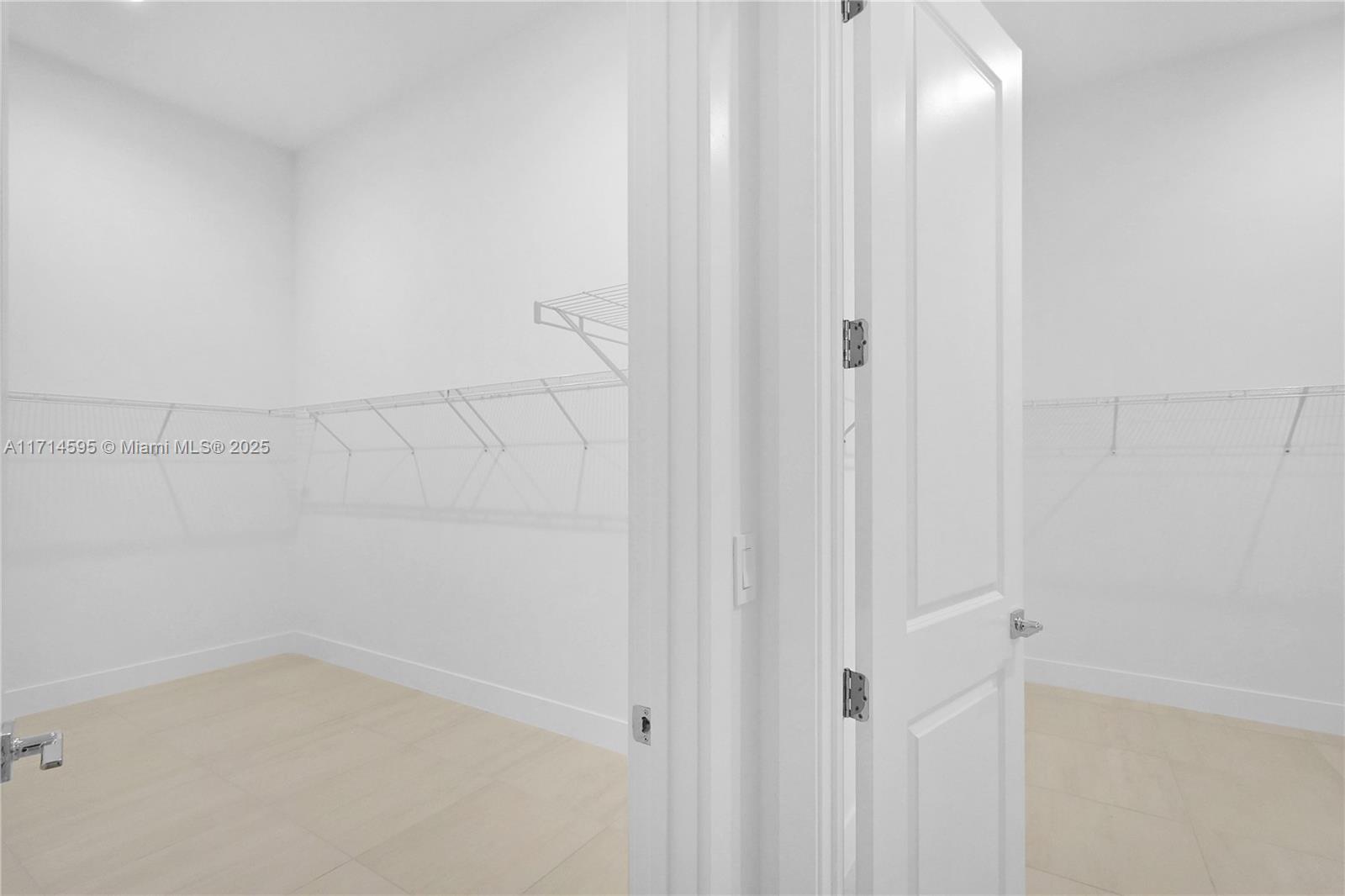 BRISTOL RESERVE - Residential