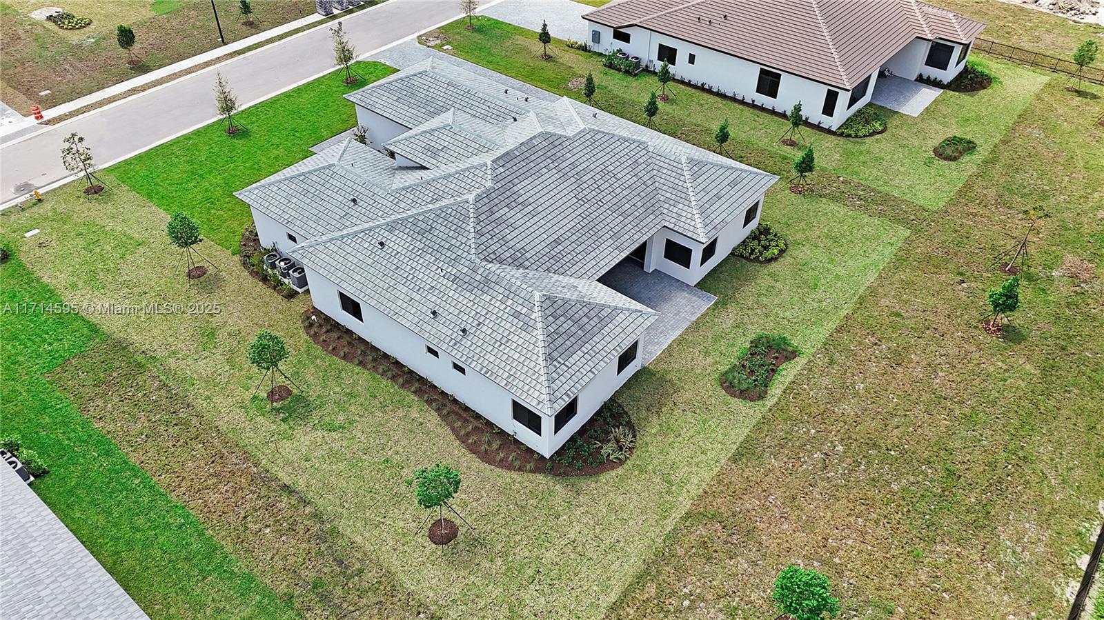 BRISTOL RESERVE - Residential