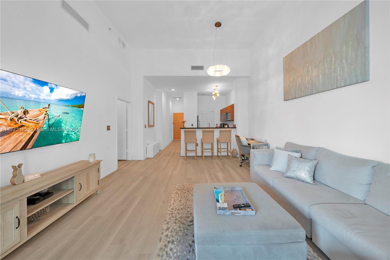 244 Biscayne Blvd 206