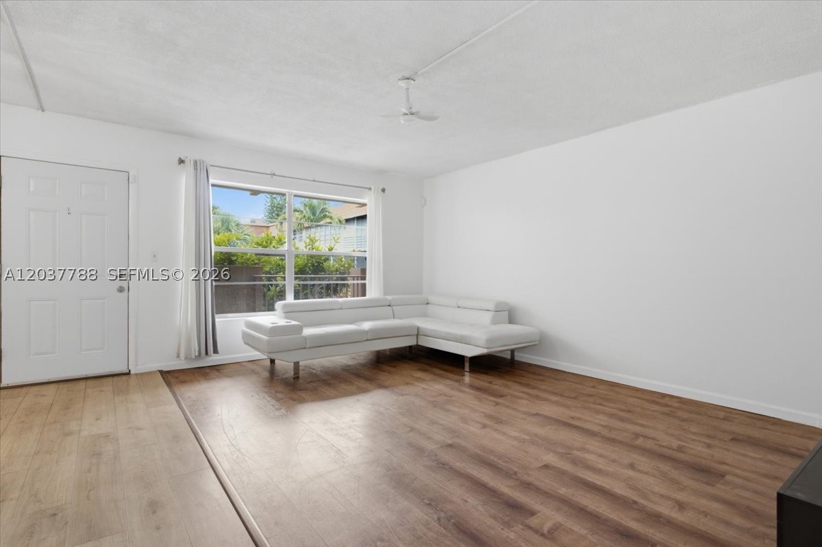 Photo 1 of 22 — 3071 NW 47th Ter 227, Lauderdale Lakes, FL 33313