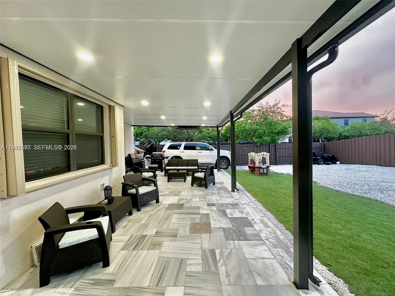 SILVER PALM EAST SEC FOUR - Residential