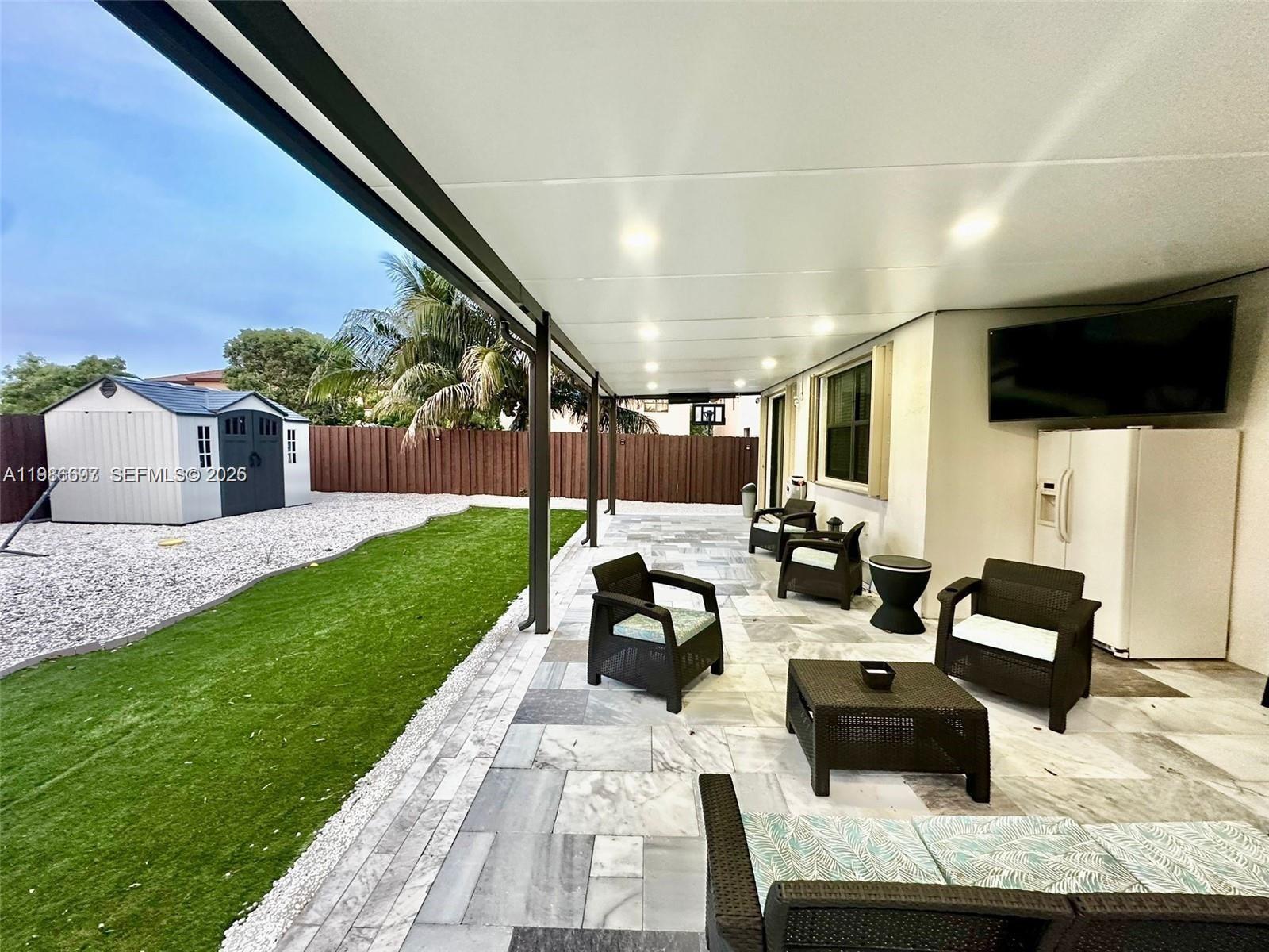 SILVER PALM EAST SEC FOUR - Residential