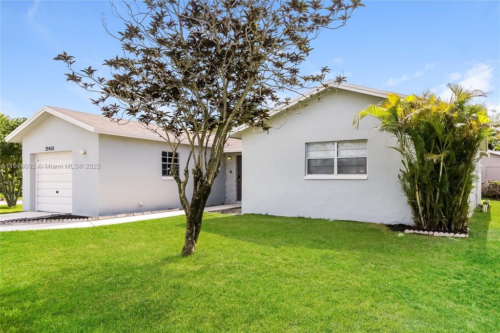 Photo of 22458 SW 56th Ave, Boca Raton, FL 33433 (MLS # A11919092)