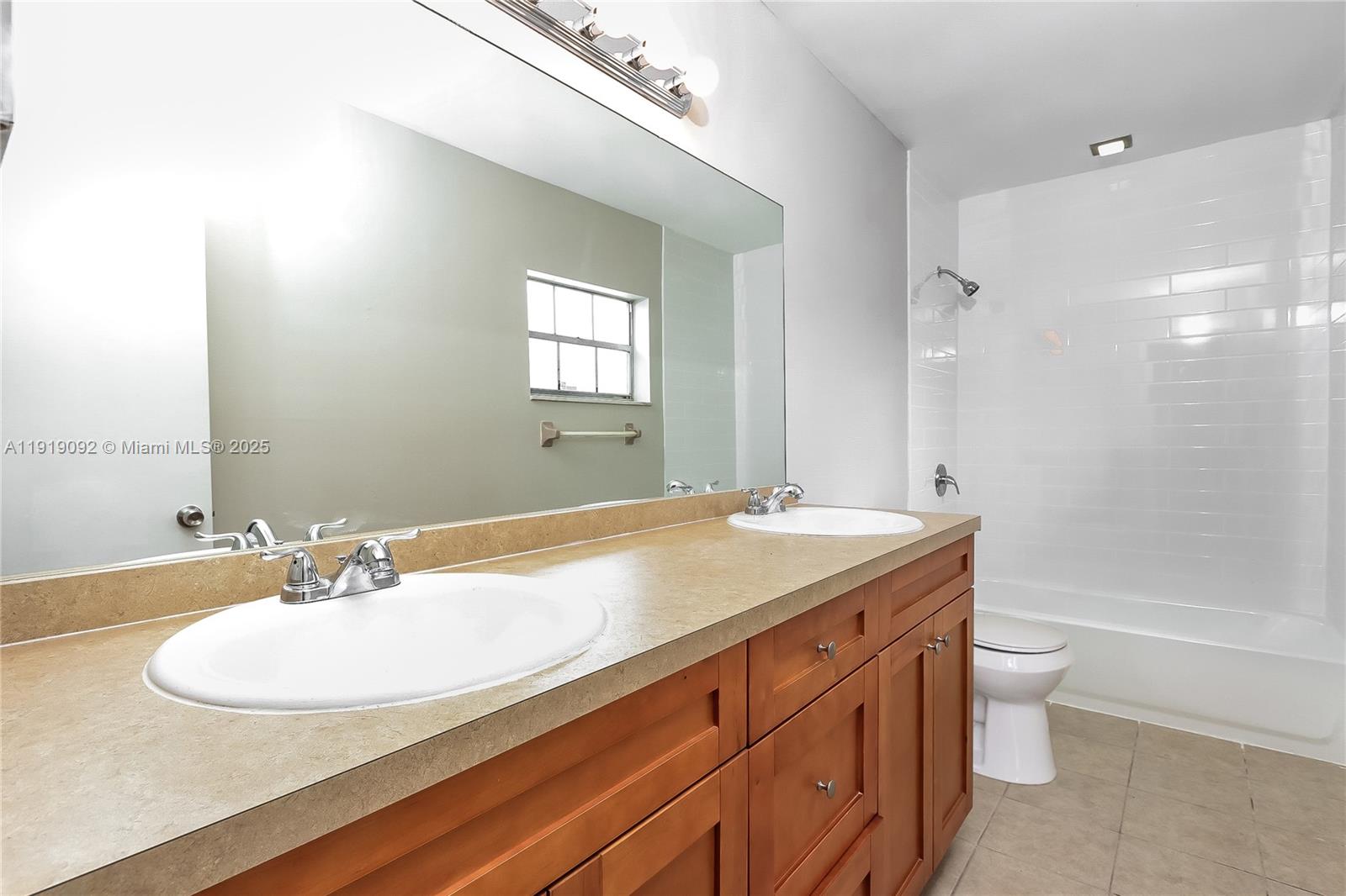 SANDALFOOT COVE SEC 7 AND - Residential Lease