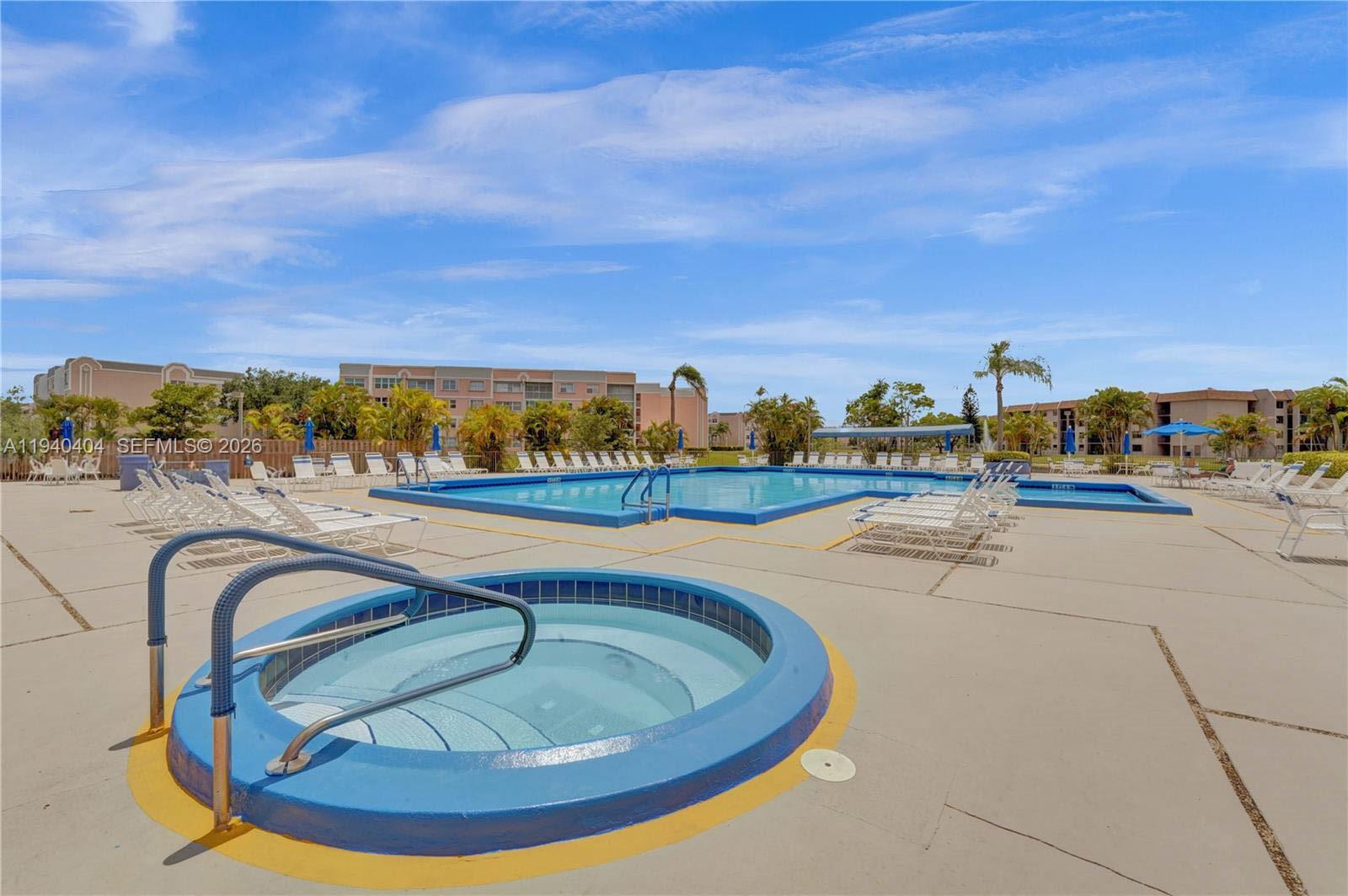 SUNRISE LAKES 200 CONDO - Residential