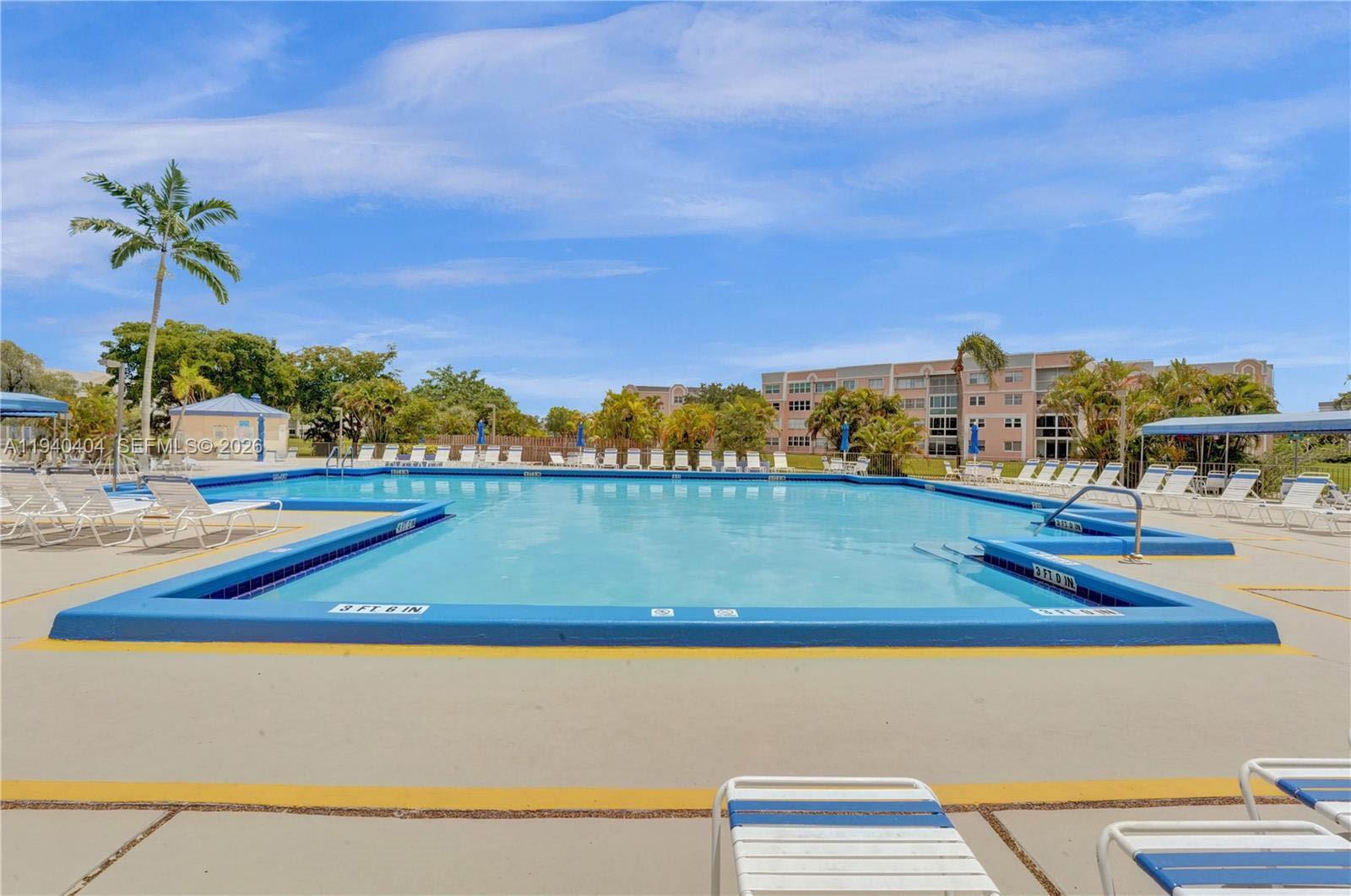 SUNRISE LAKES 200 CONDO - Residential