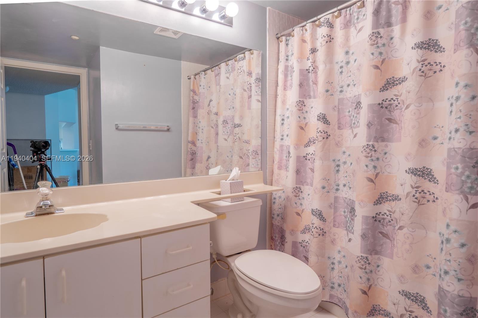 SUNRISE LAKES 200 CONDO - Residential