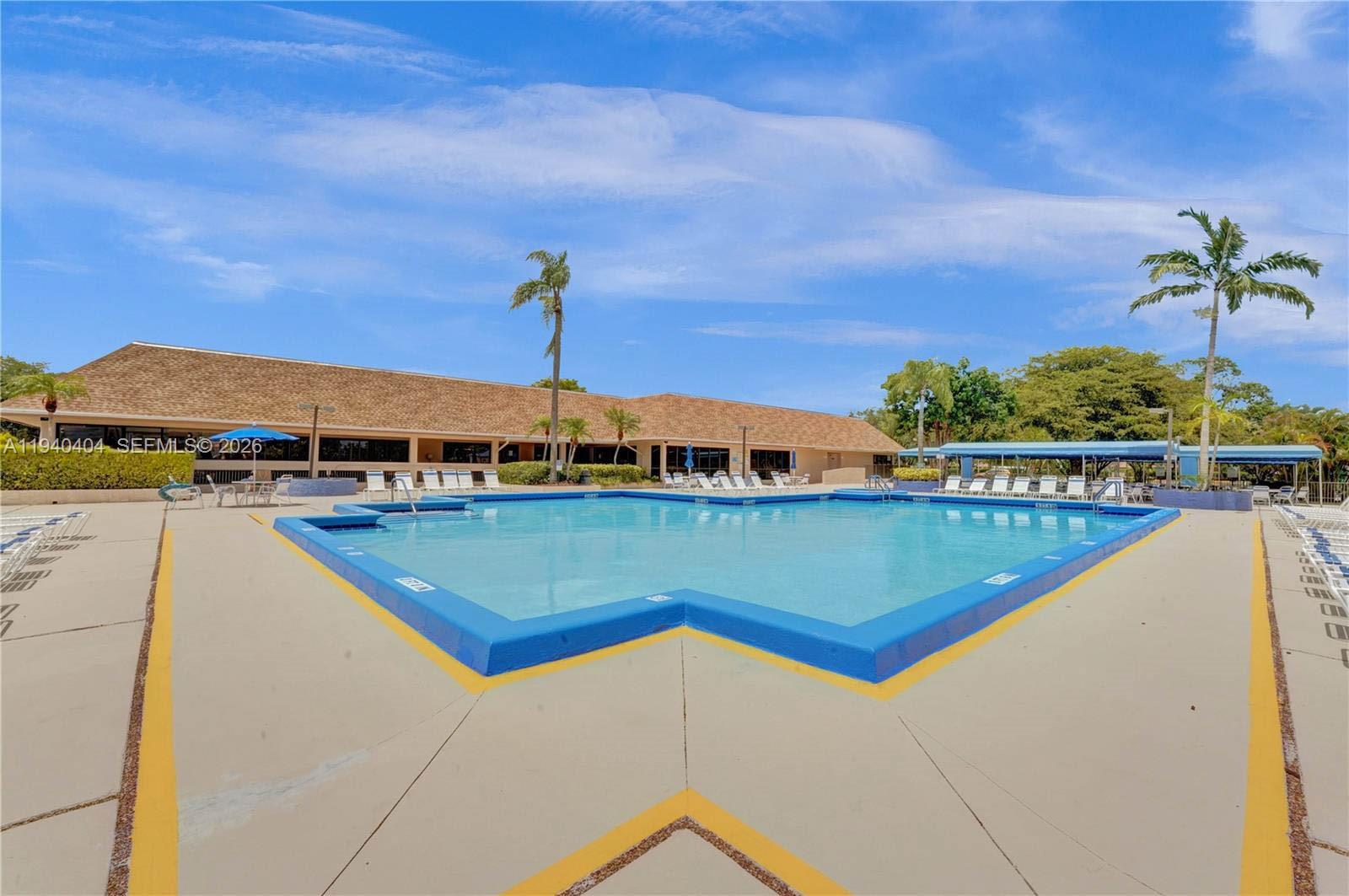 SUNRISE LAKES 200 CONDO - Residential